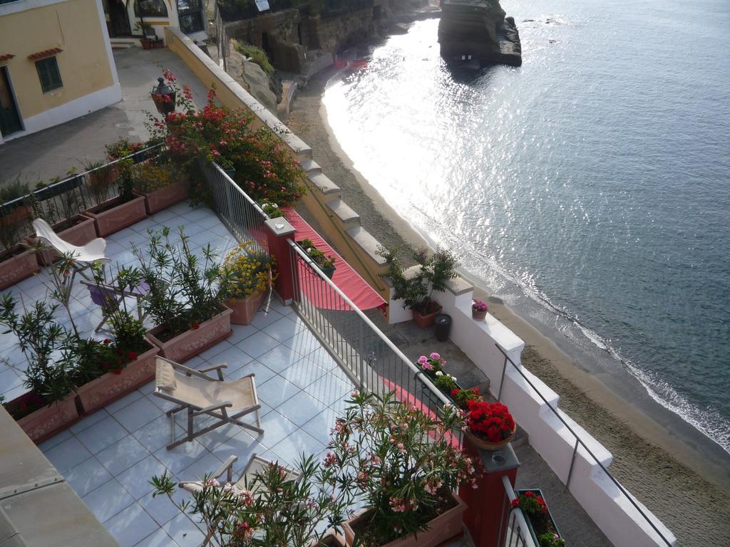Hotel Villa Iulia 벤토테네 외부 사진