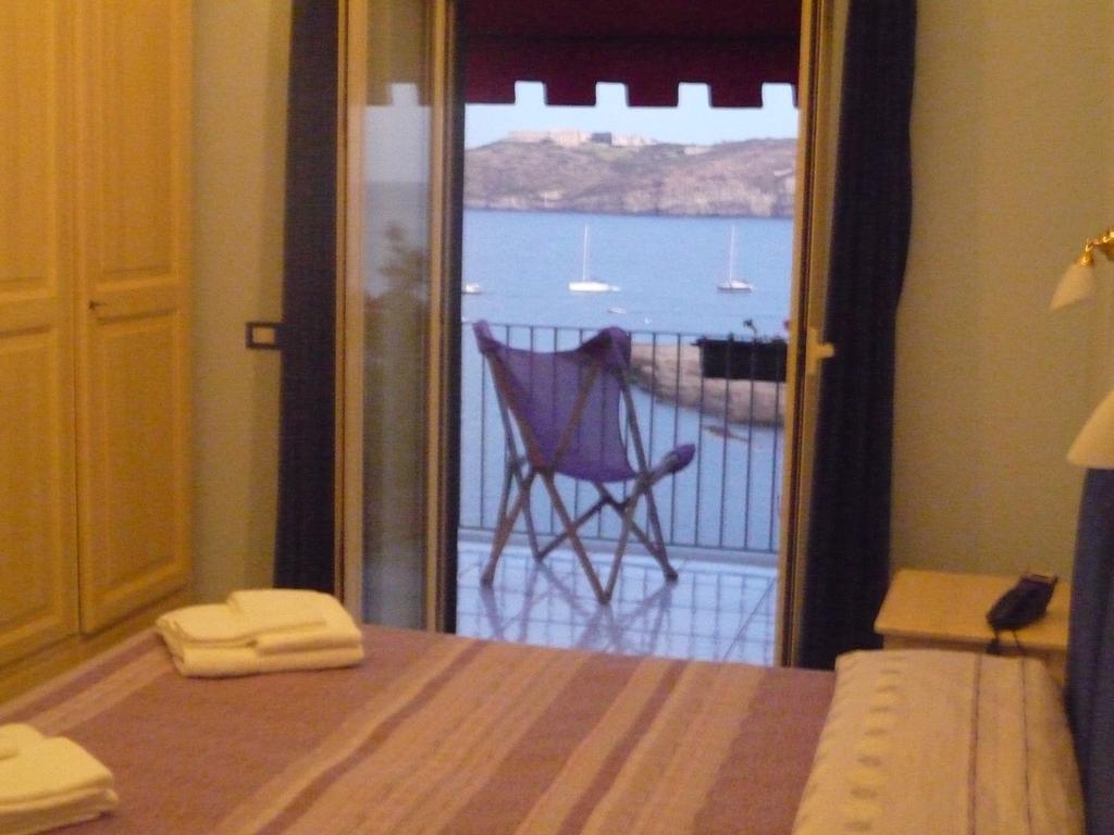 Hotel Villa Iulia 벤토테네 외부 사진
