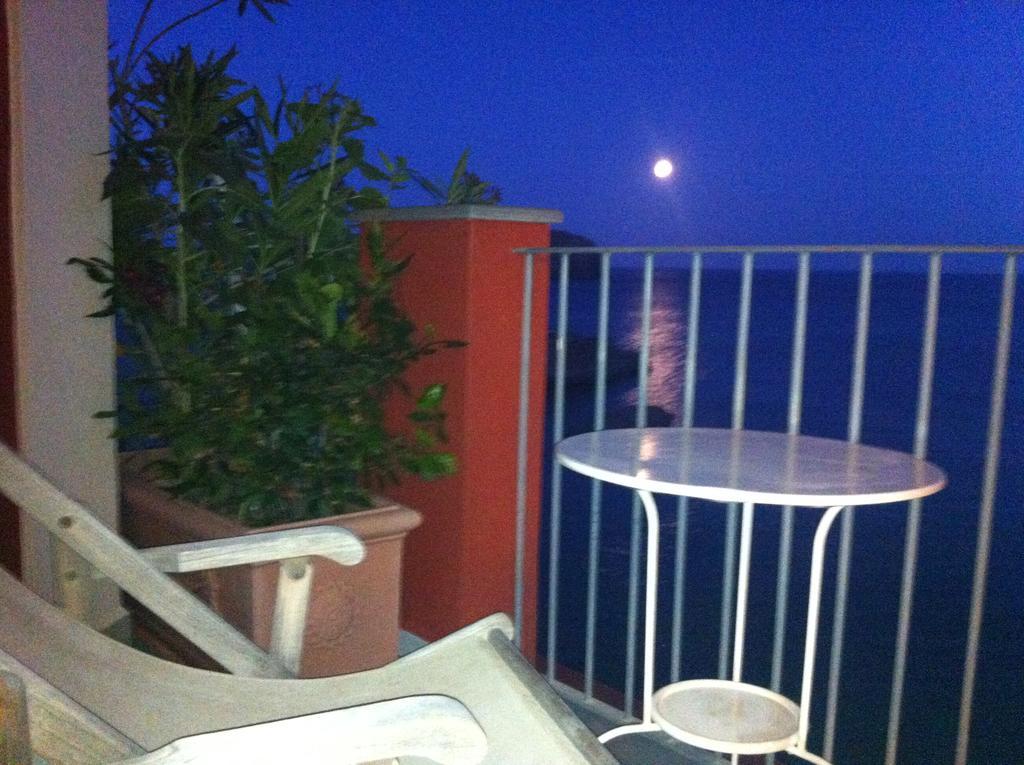 Hotel Villa Iulia 벤토테네 외부 사진