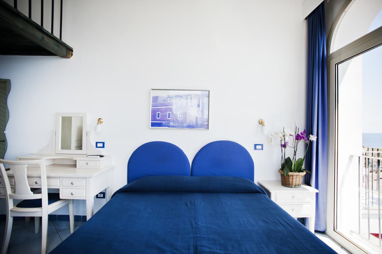 Hotel Villa Iulia 벤토테네 외부 사진